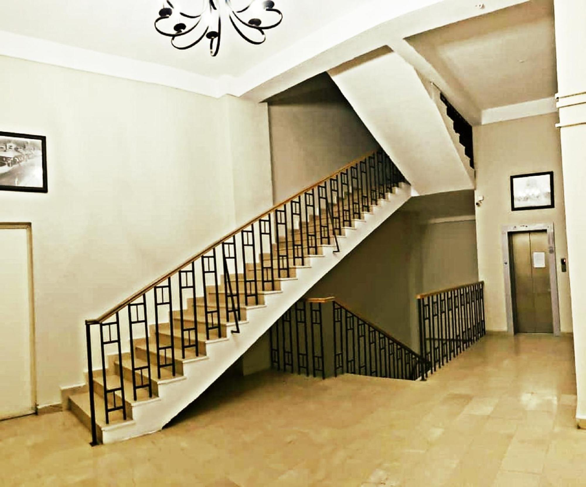 Cozy Apartment In The City Center Mtatsminda Tbilisi Ngoại thất bức ảnh