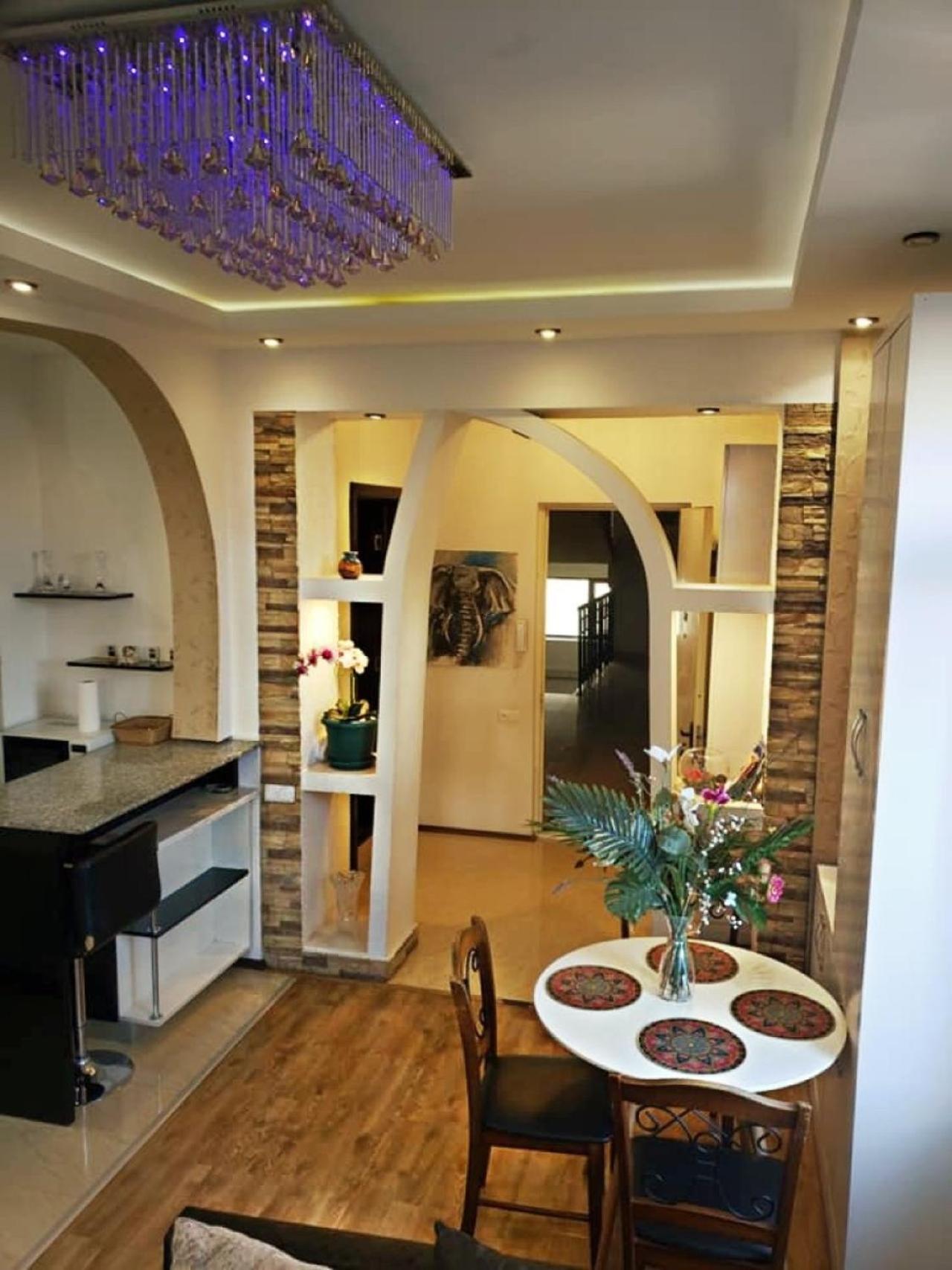 Cozy Apartment In The City Center Mtatsminda Tbilisi Ngoại thất bức ảnh
