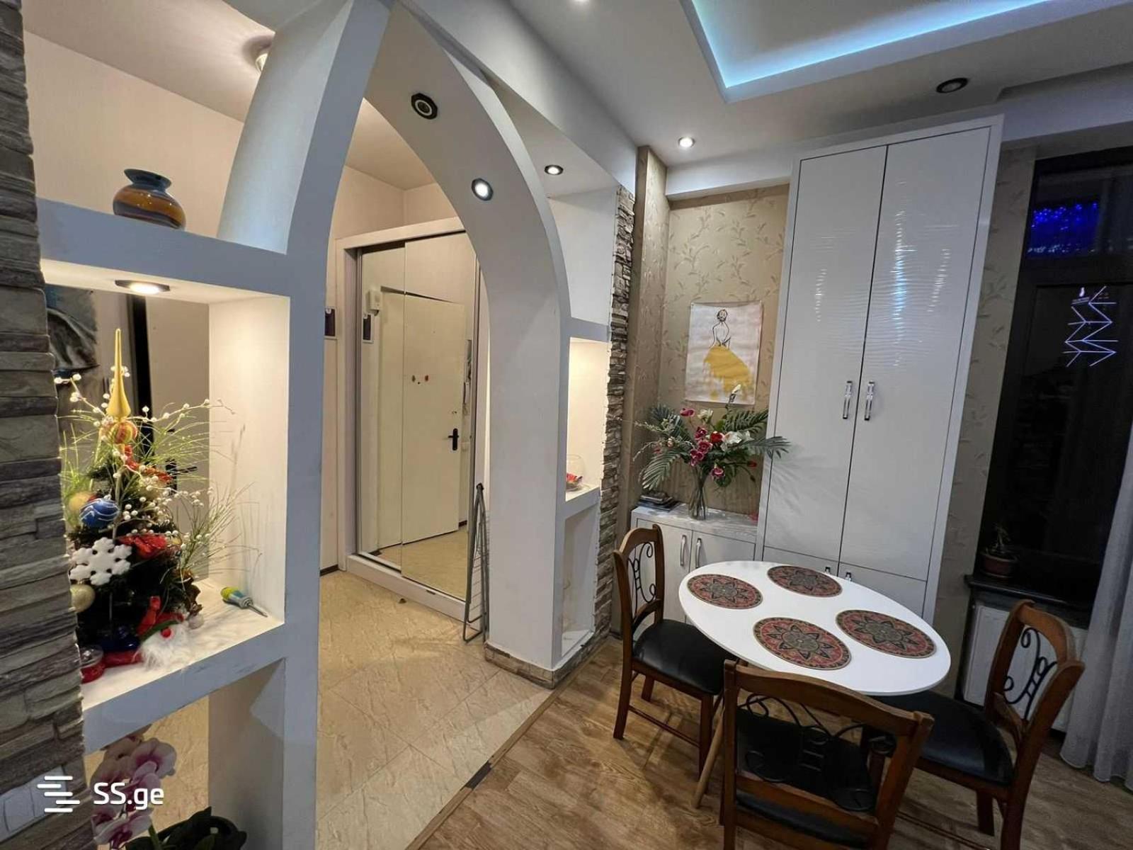 Cozy Apartment In The City Center Mtatsminda Tbilisi Ngoại thất bức ảnh