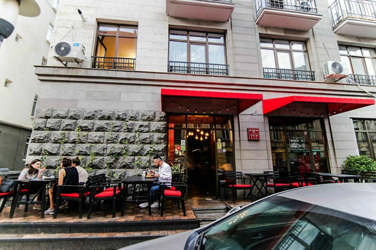 Cozy Apartment In The City Center Mtatsminda Tbilisi Ngoại thất bức ảnh
