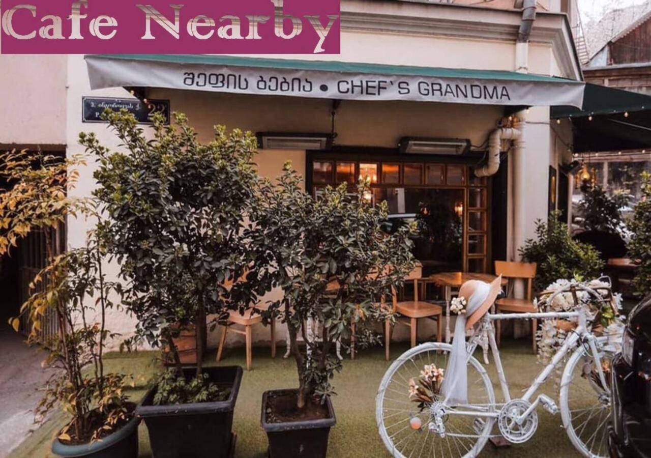 Cozy Apartment In The City Center Mtatsminda Tbilisi Ngoại thất bức ảnh